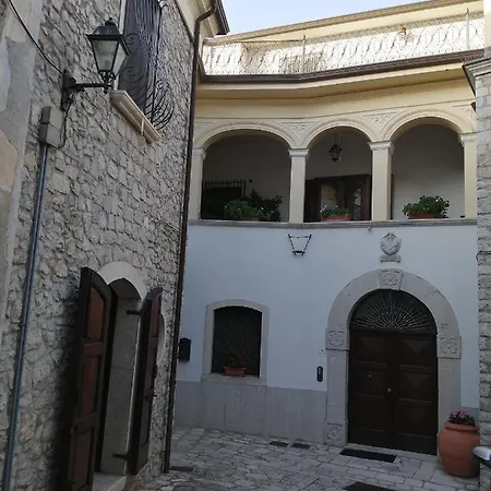 Πανσιόν Casa Madre Pietradefusi